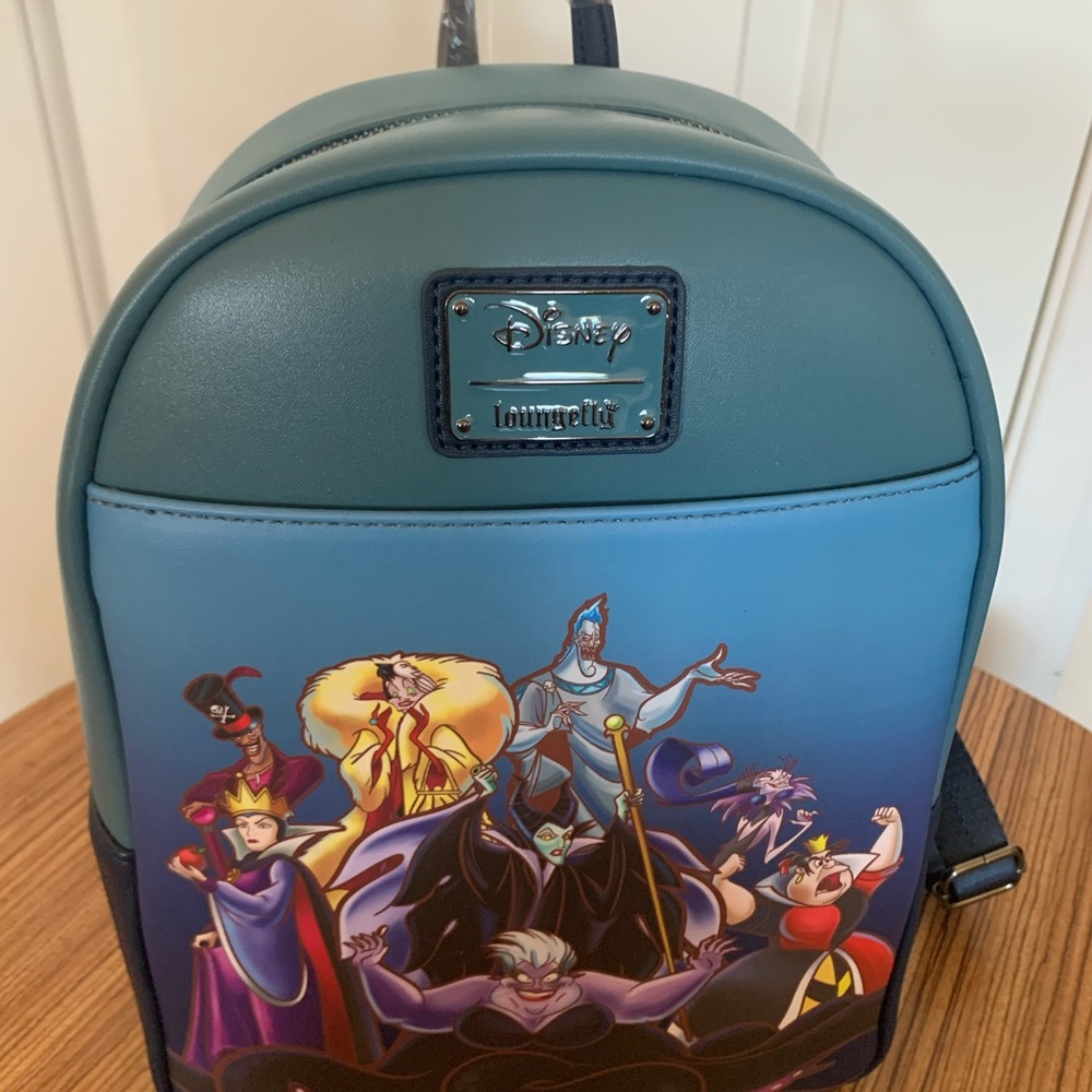 Loungefly Disney villains Mini Backpack NWT - Picture 4 of 6